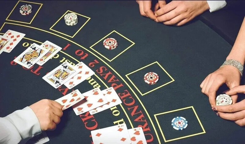 Bài xì dách ngũ linh thu hút mọi cược thủ tại hit club